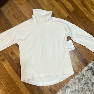 NWT Athleta Cozy Karma Funnel neck Sweatshirt ivory size small